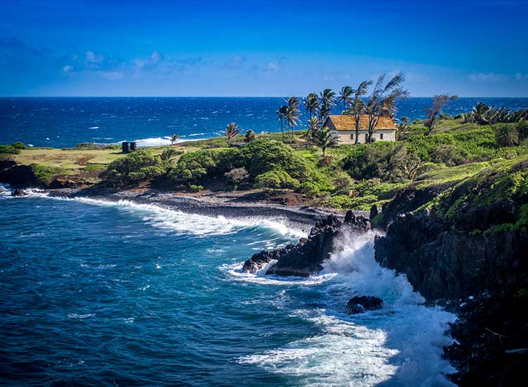 cottage on the shores of maui